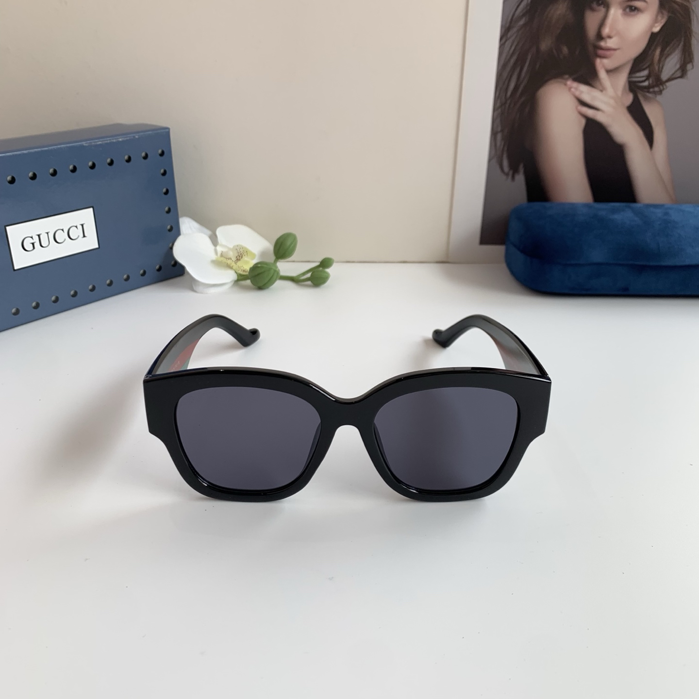 Gucci Round Frame Sunglasses