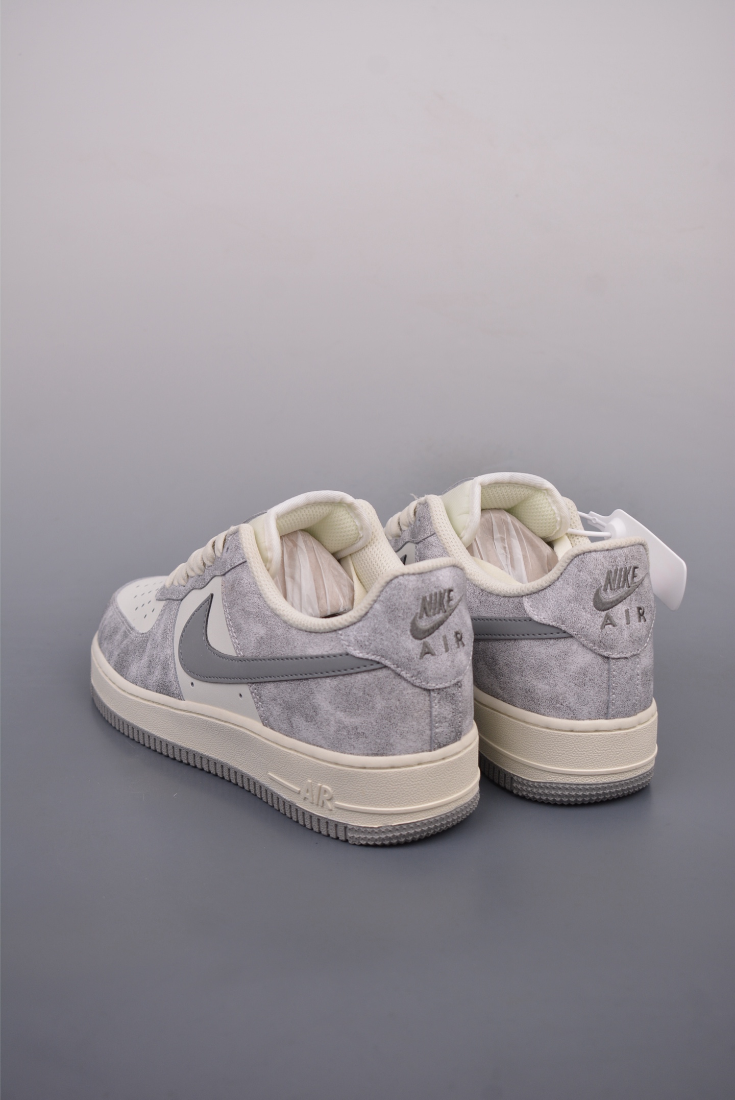 Nike By You Air Force 1'07 Low Retro SP Leather Off-White Dark Grey BL5866-901