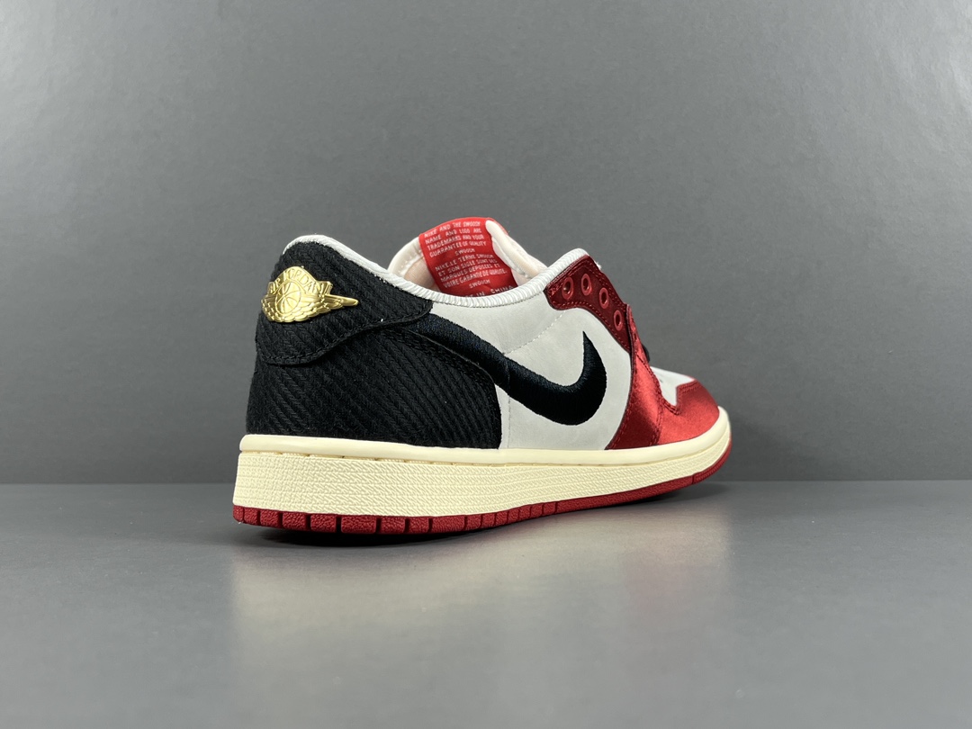 Trophy Room x Nike Air Jordan 1 Retro Low OG SPAway FN0432-100