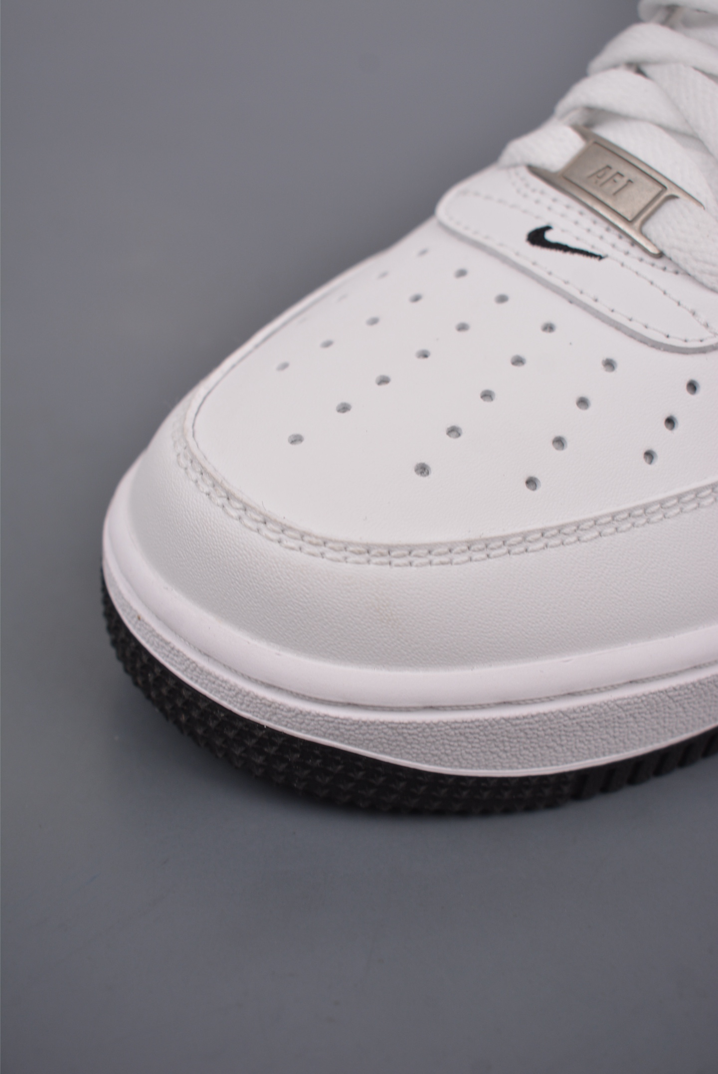 Nike Air Force 1’07 LowWhiteBlack FQ4296-101