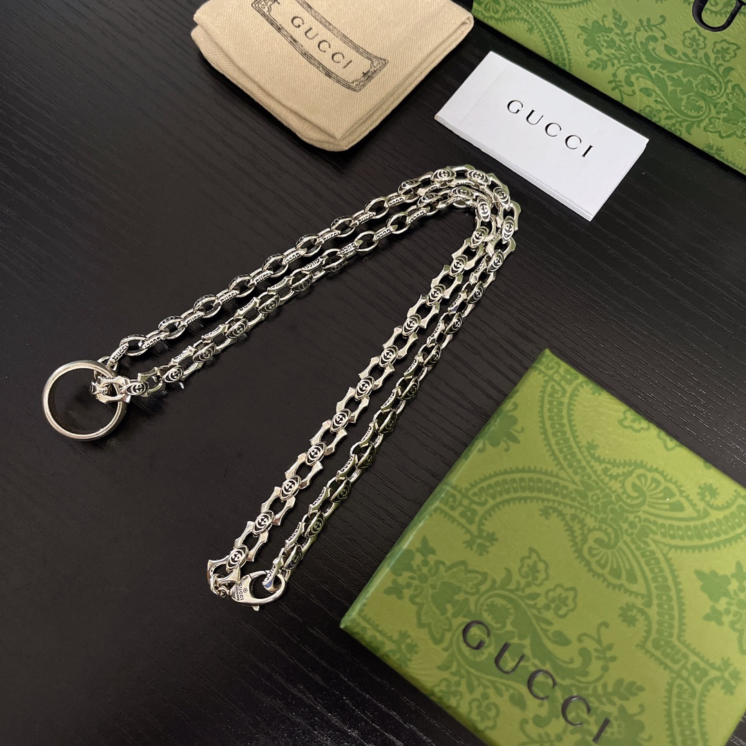 Gucci GG Ring Vintage Necklace