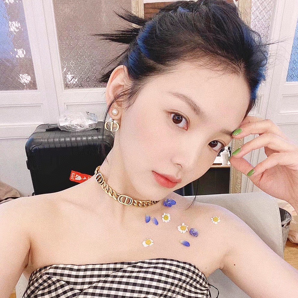 Dior CD letter pearl earrings