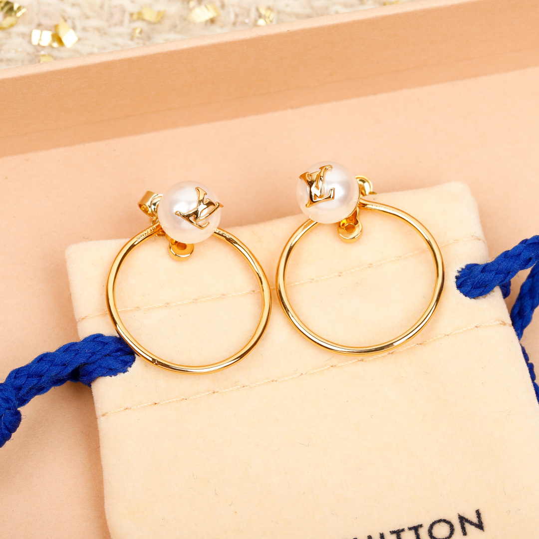 Louis Vuitton Hoop Pearl Earrings