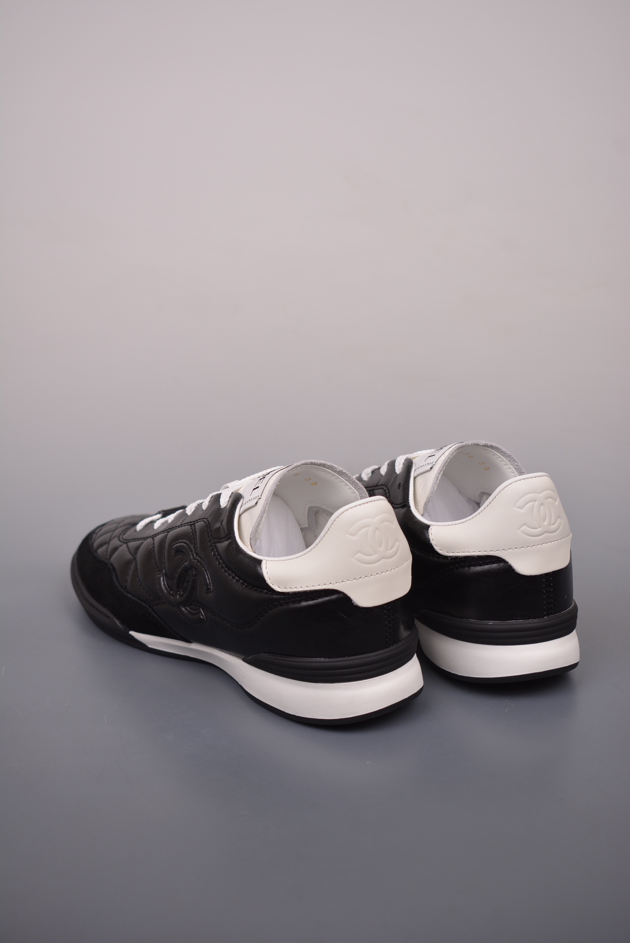 Chanel A23 CC Quilted Trainers Sneaker black