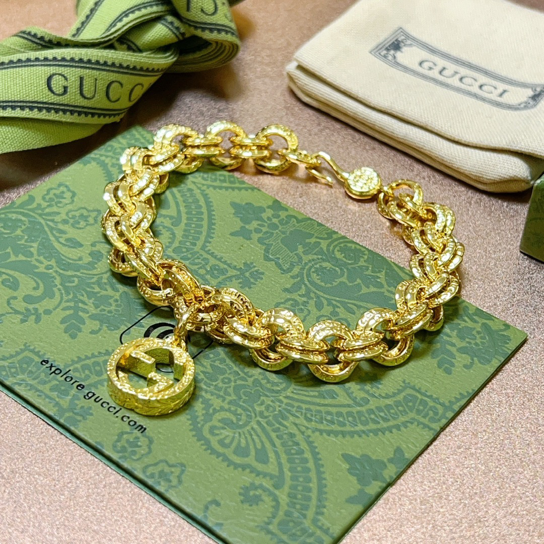 Gucci GG round double ring gold bracelet