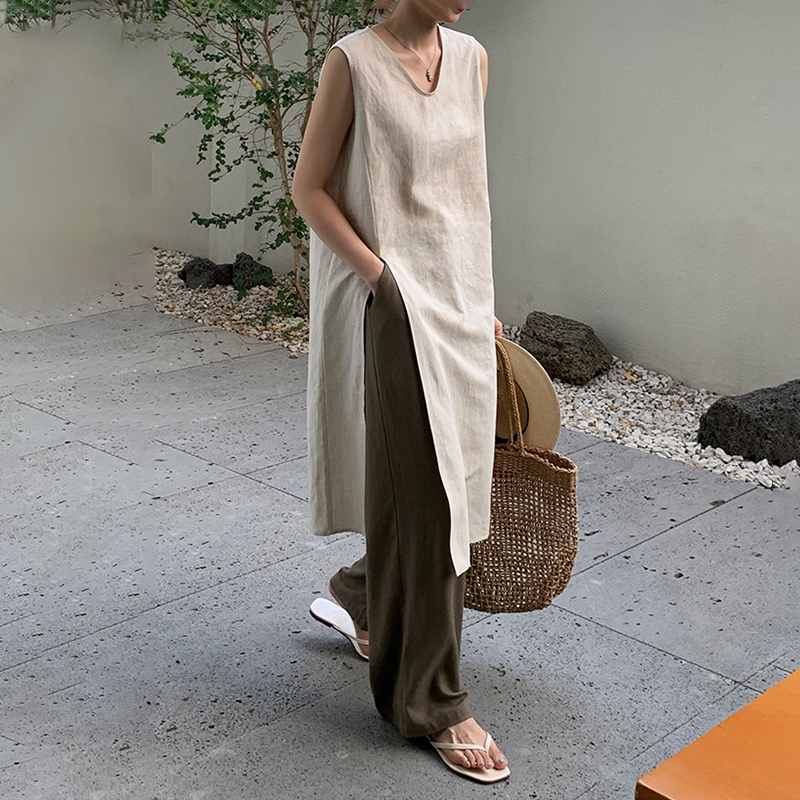 Split Sleeveless Comfy Midi Dress