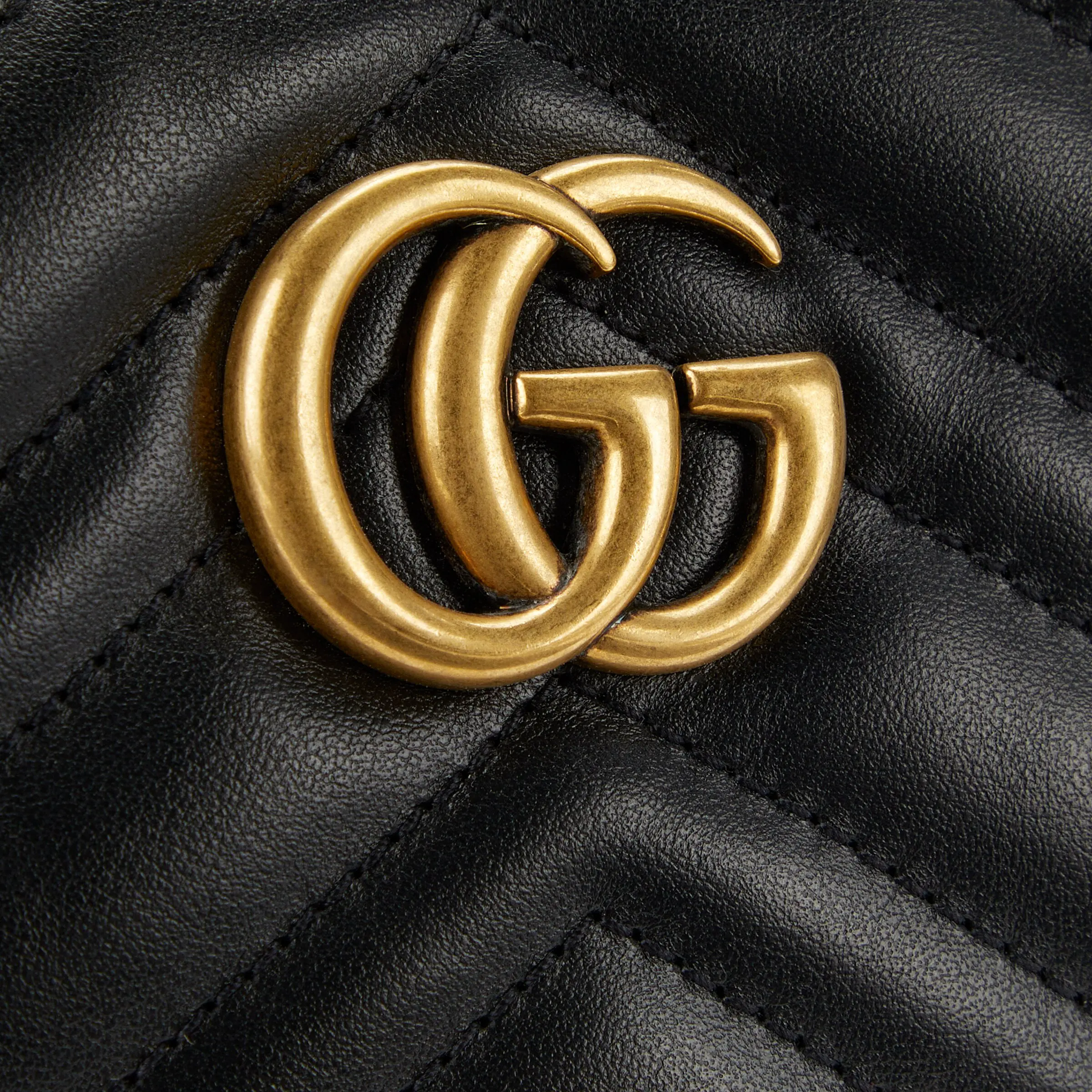 Gucci GG Marmont small shoulder bag 699514 DTDHT 1000
