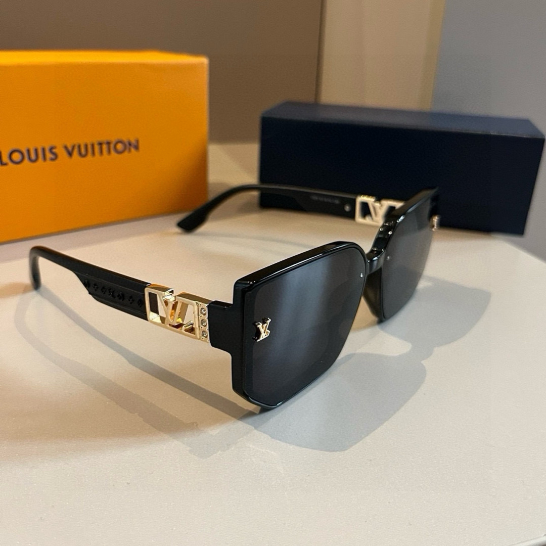 Louis Vuitton Square Frame Sunglasses