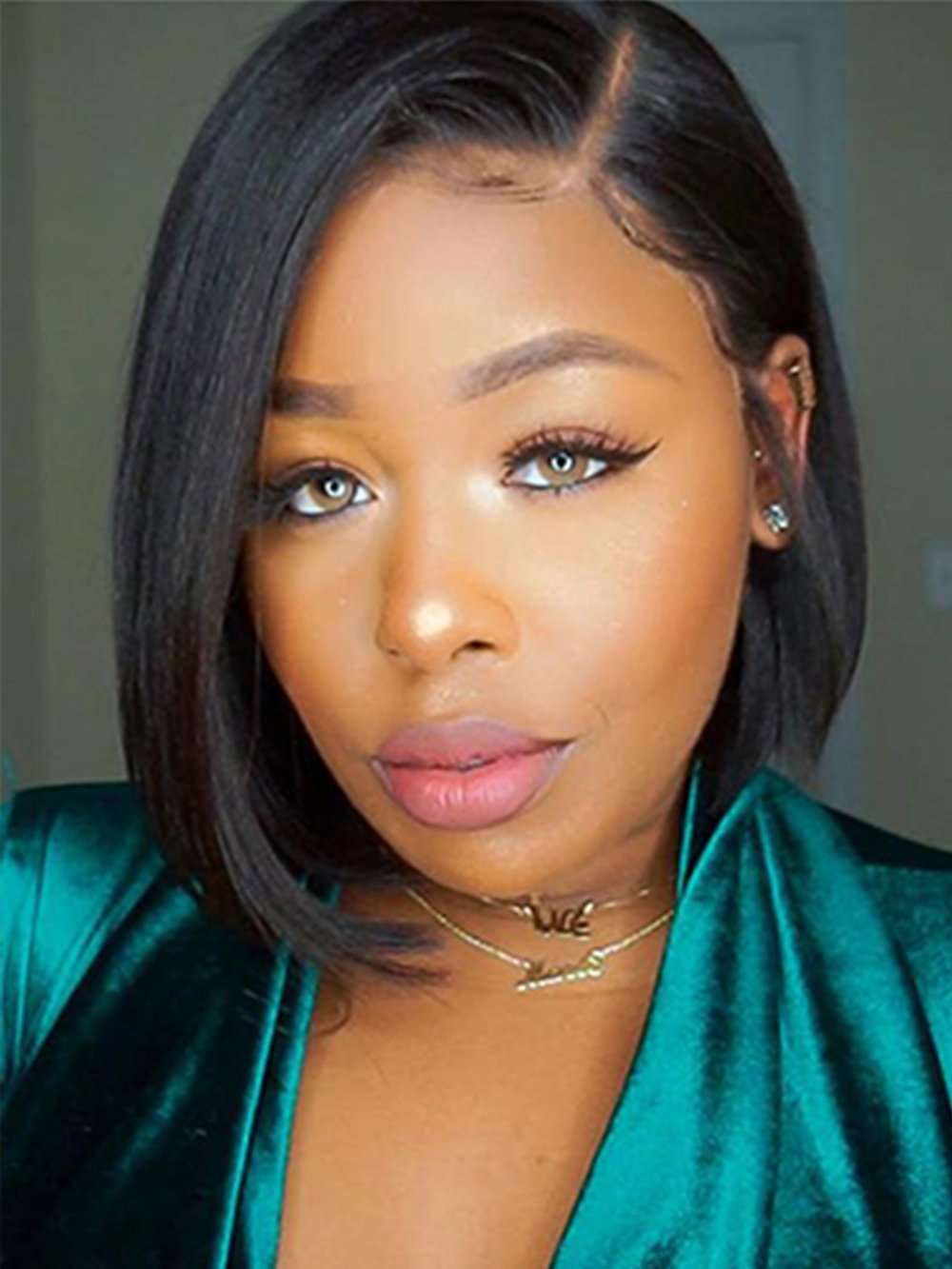 Luna A99 Classic Afro Chin Length Straight Bob Wig without Bangs