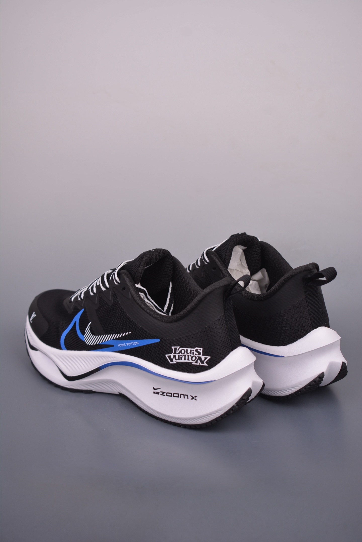 Louis Vuitton x Nike ZOOM Plus 