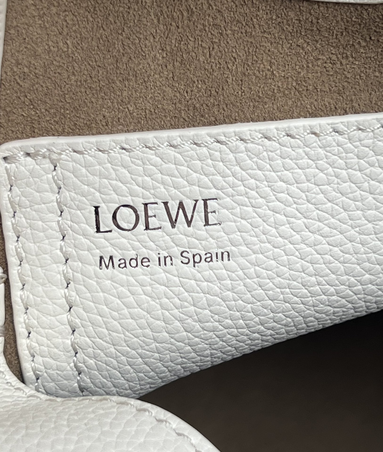 Loewe Pebble mini bucket bag 0705