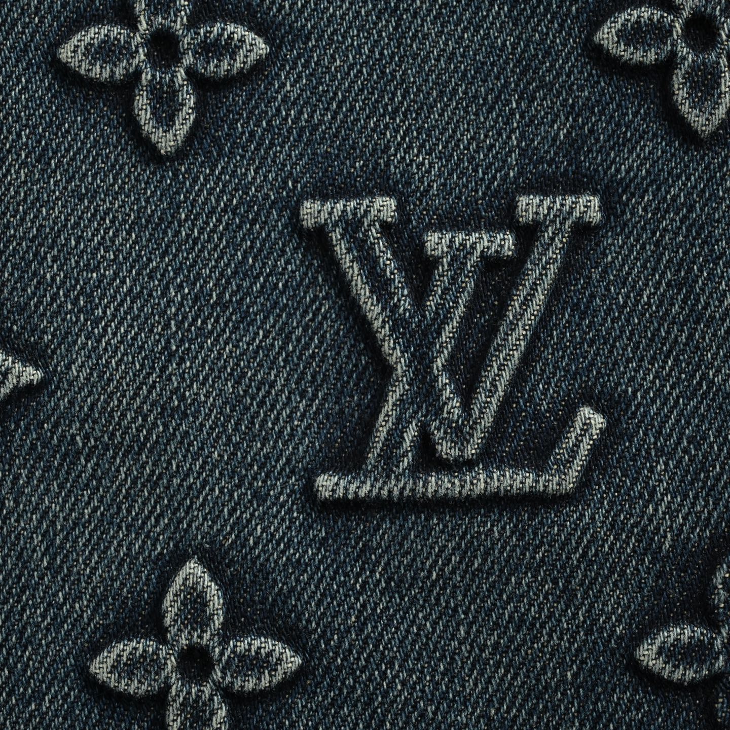 Louis Vuitton 25ss monogram embossed denim shorts