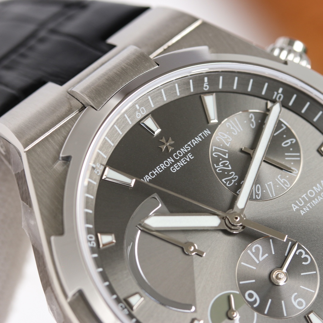 Vacheron Constantin Overseas Series 47450/000W-9511