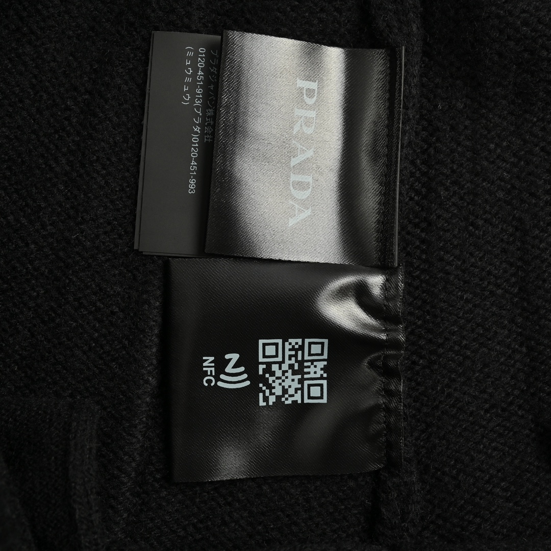 Prada 23Fw cashmere knit trousers