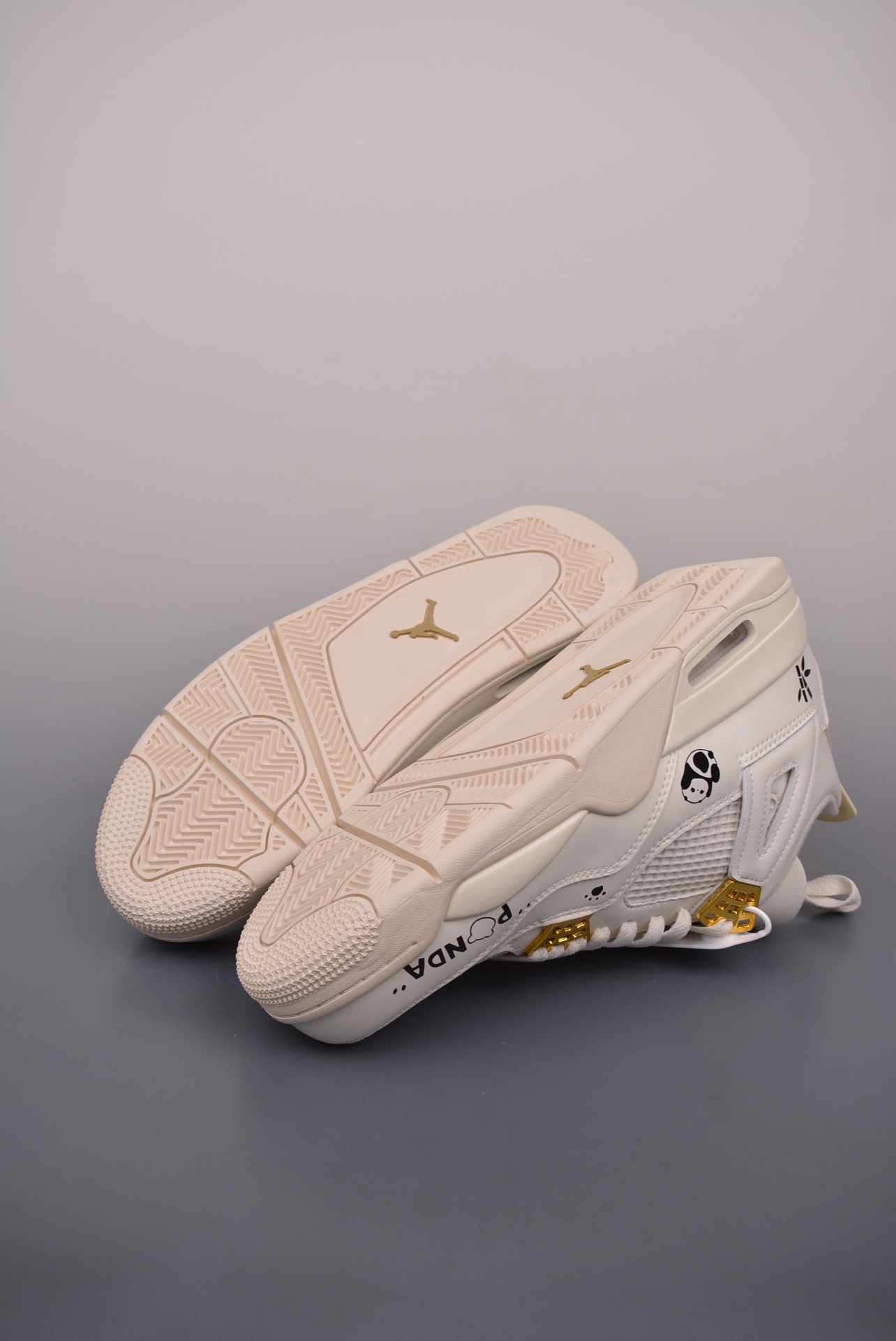 Air Jordan 4 OG Sail Metallic Gold Panda AQ9129-170