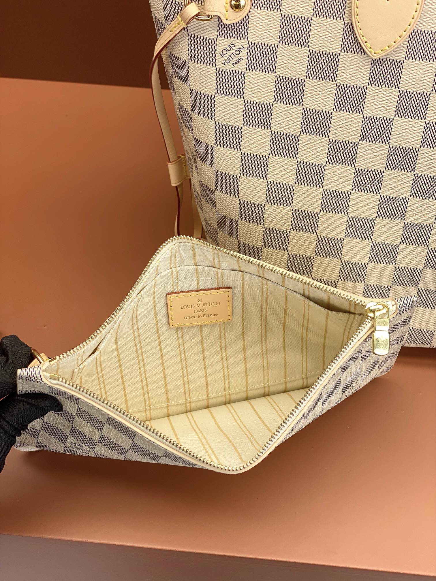 Louis Vuitton NEVERFULL Medium Handbag N41361