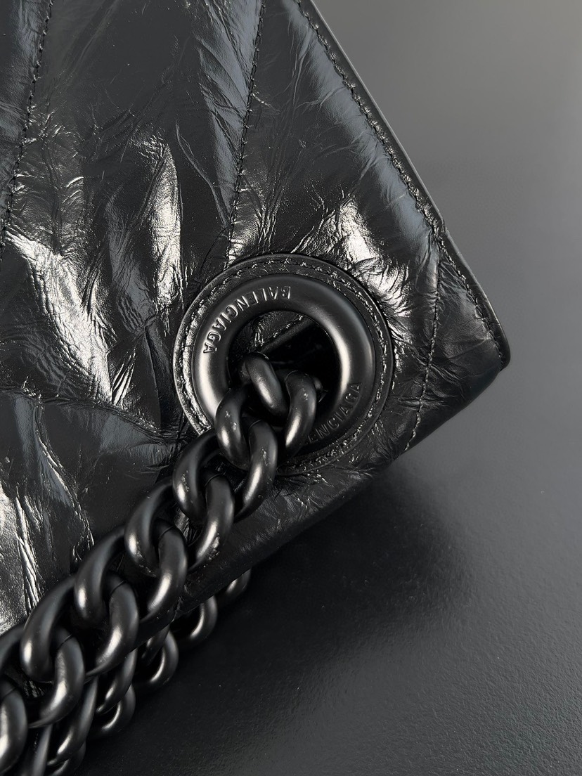 Balenciaga crush bag 92885