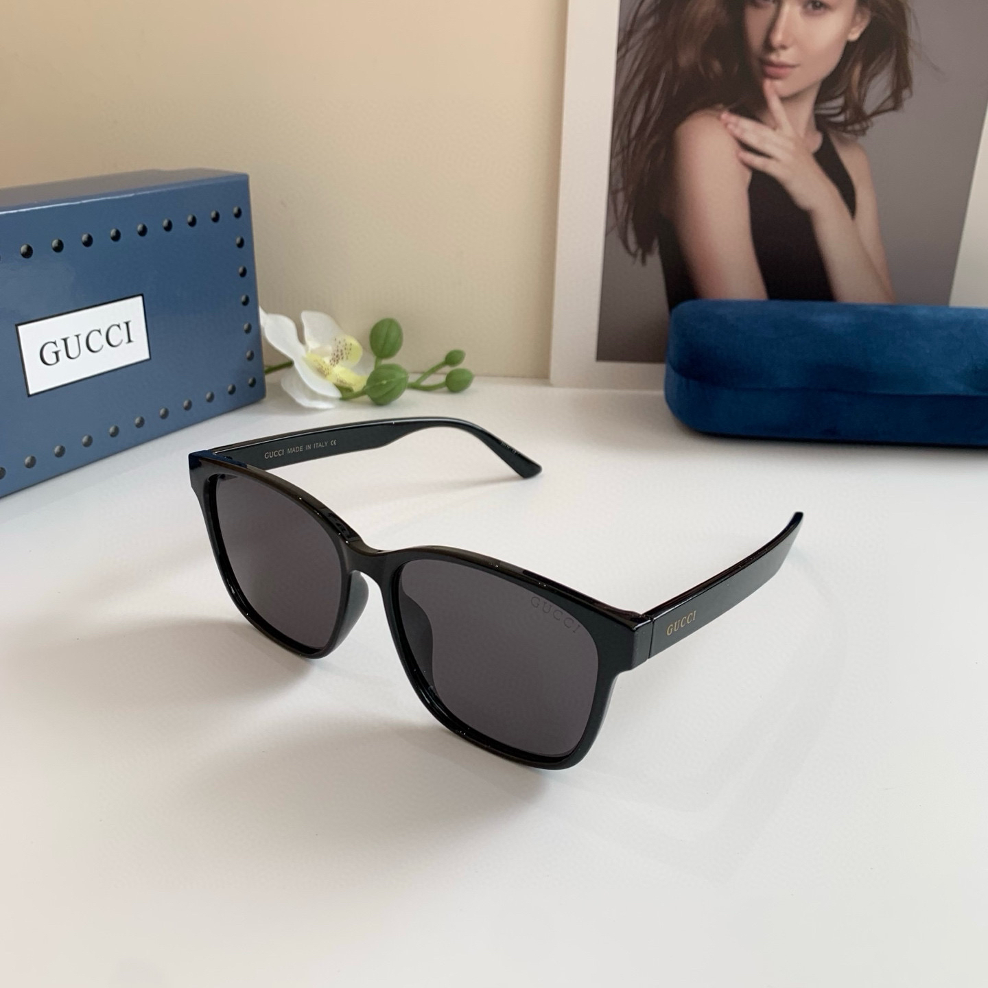 Gucci Round Frame Sunglasses