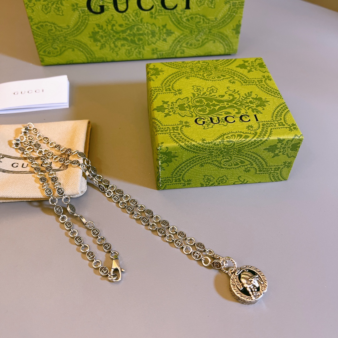 Gucci Anger Forest Series GG Bullfighting Vintage Necklace