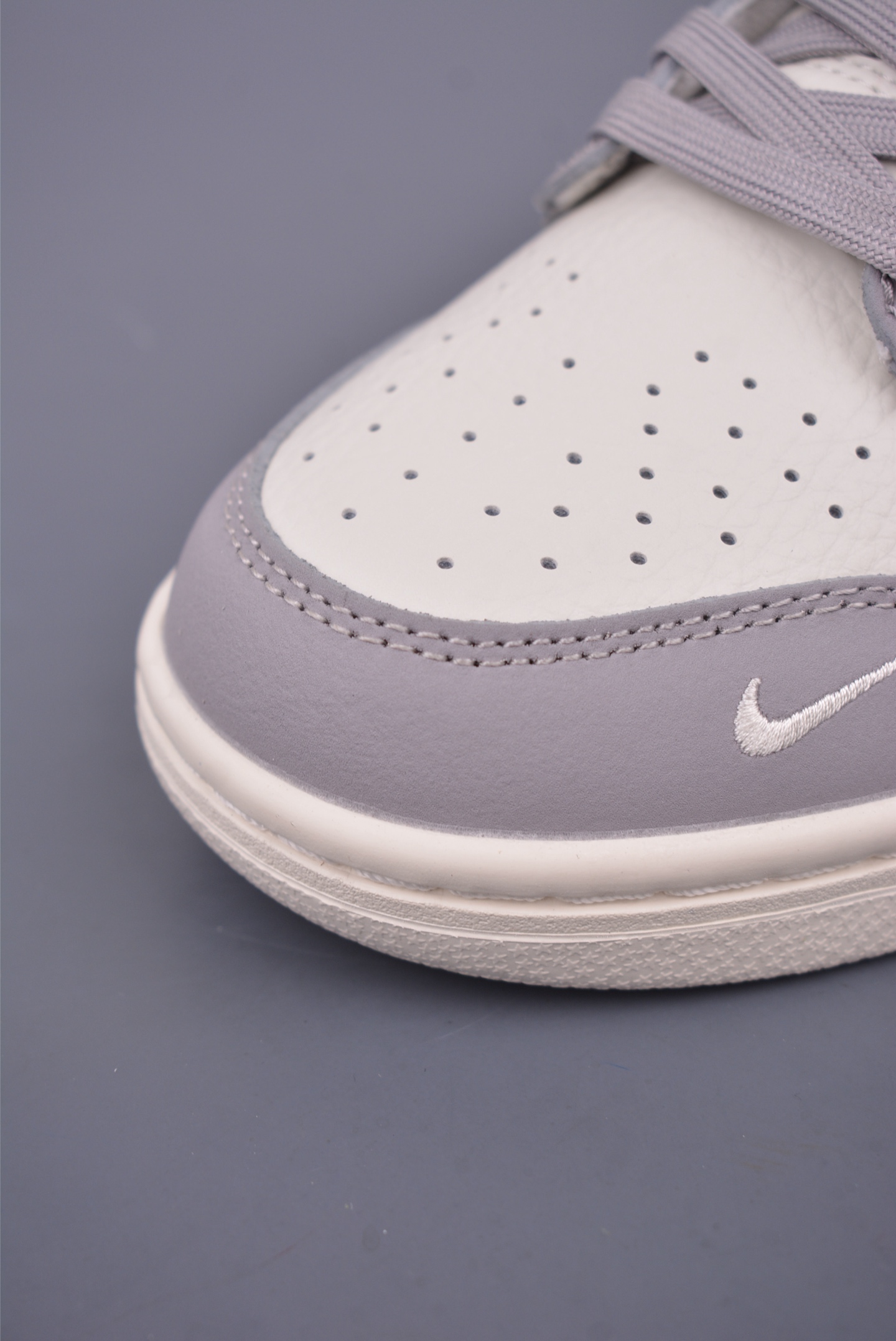 Balenciaga x Nike SB Dunk Low sneakers Gray, White and Blue FX1588-307
