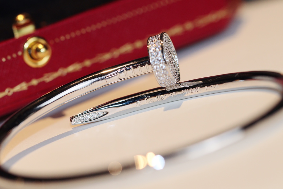 Cartier thick nail diamond bracelet