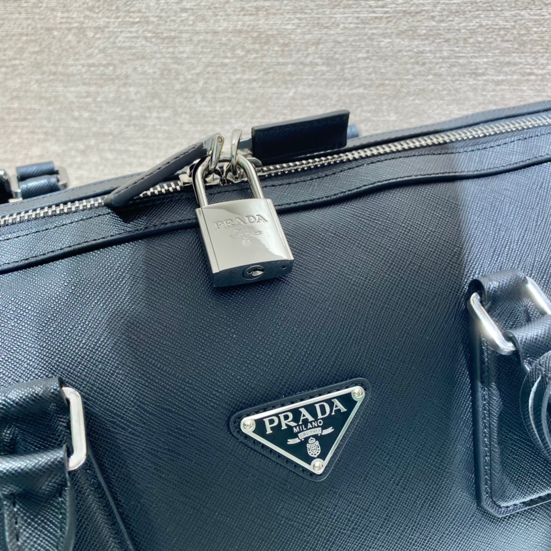 Prada New Travel Bag 2vc018