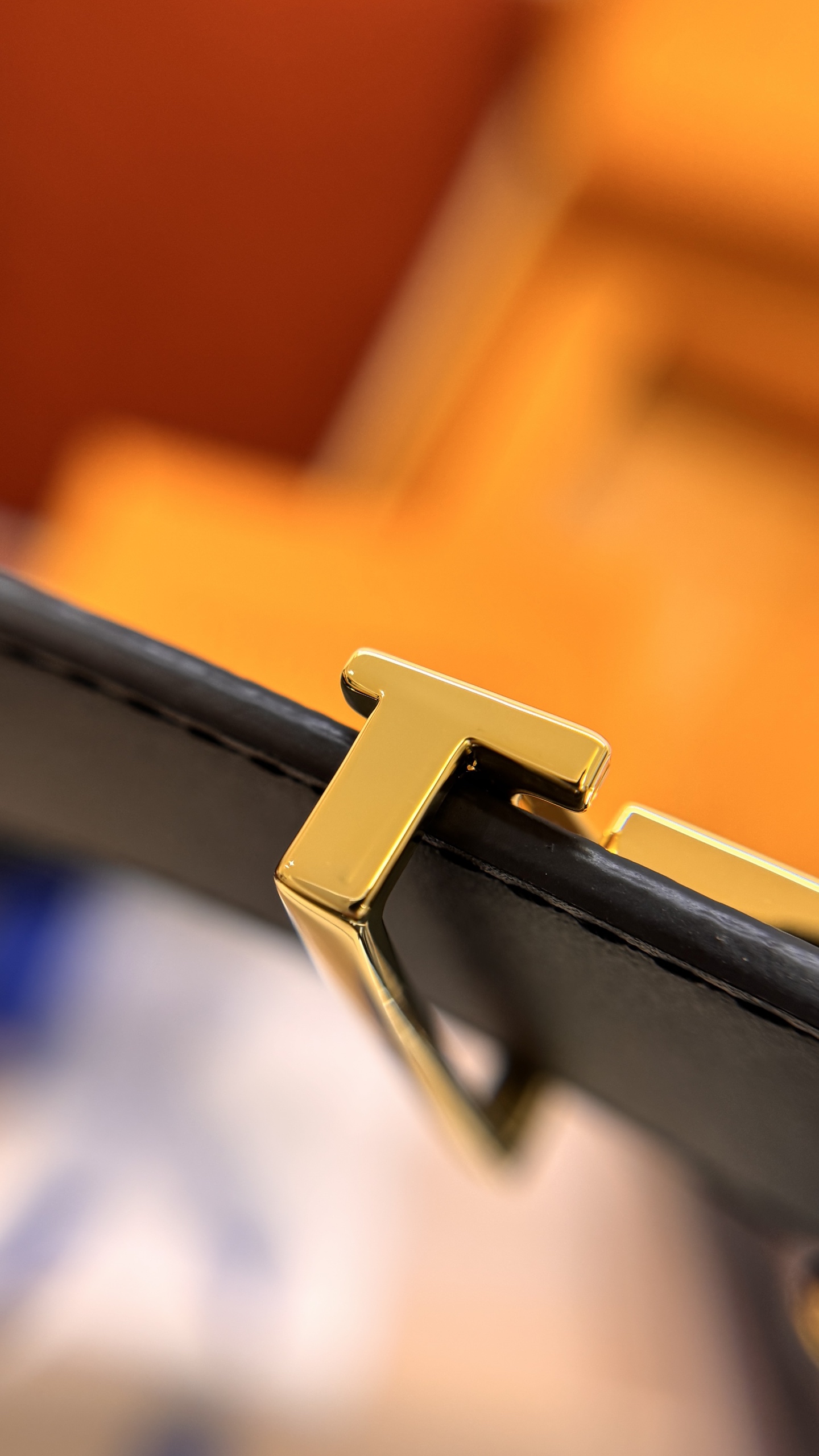 Louis Vuitton double-sided men's belt with monogram, 4cm width