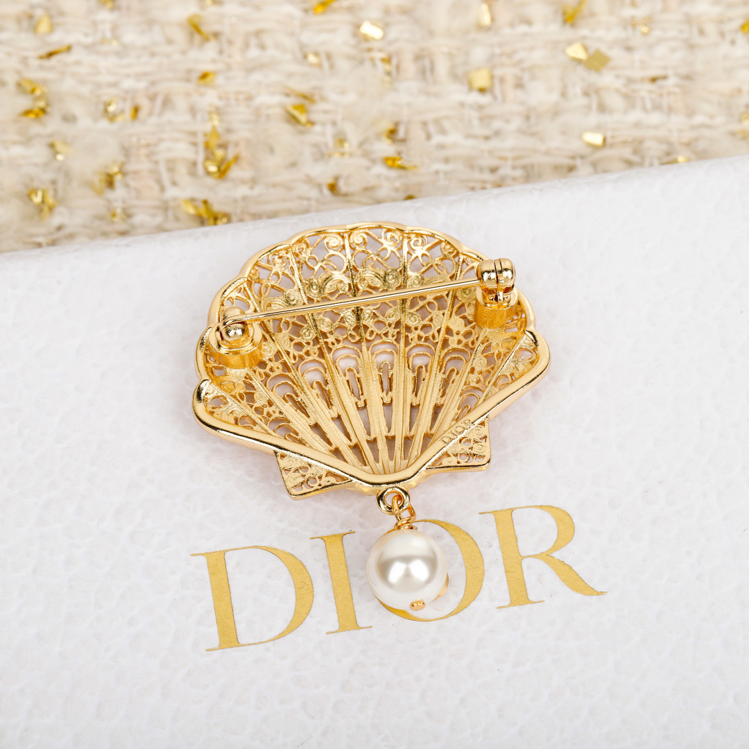 Dior Shell CD Pearl Brooch