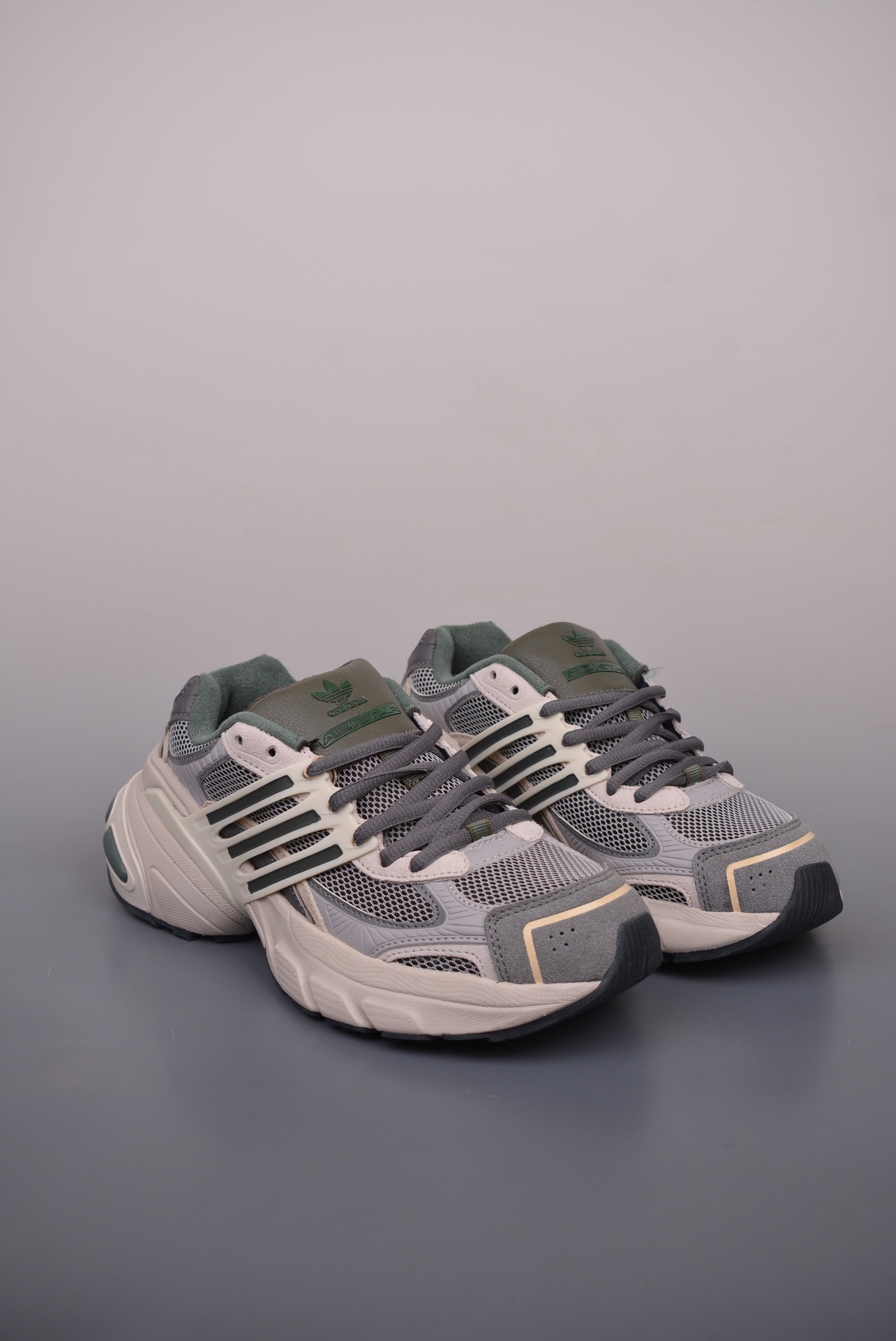Adidas XLG Runner Deluxe Silver Gray Binding Rope Old Version IE3912