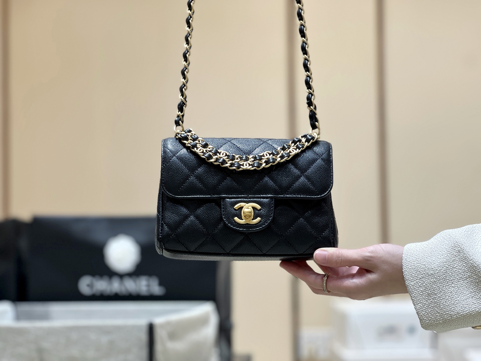 Chanel 25P Spring/Summer Preview Series Chain Bag AS5240