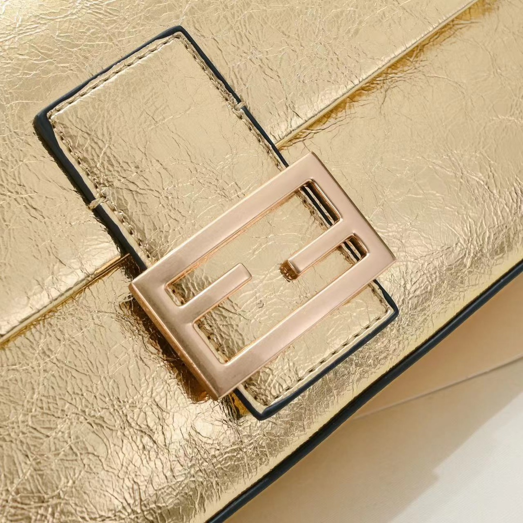 FENDI BAGUETTE handbag 6809