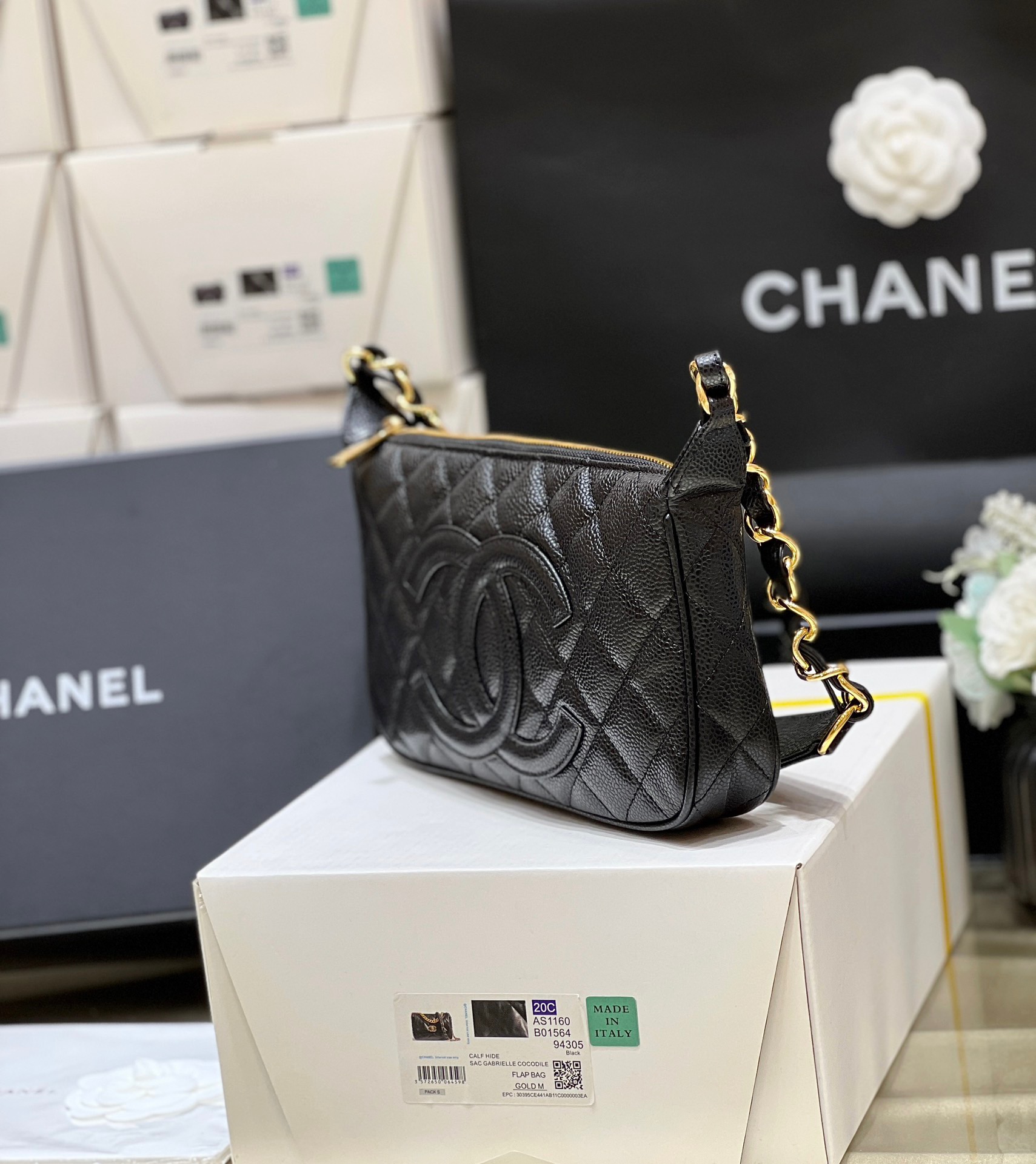 Chanel Vintage Second-Hand Underarm Bag 50920