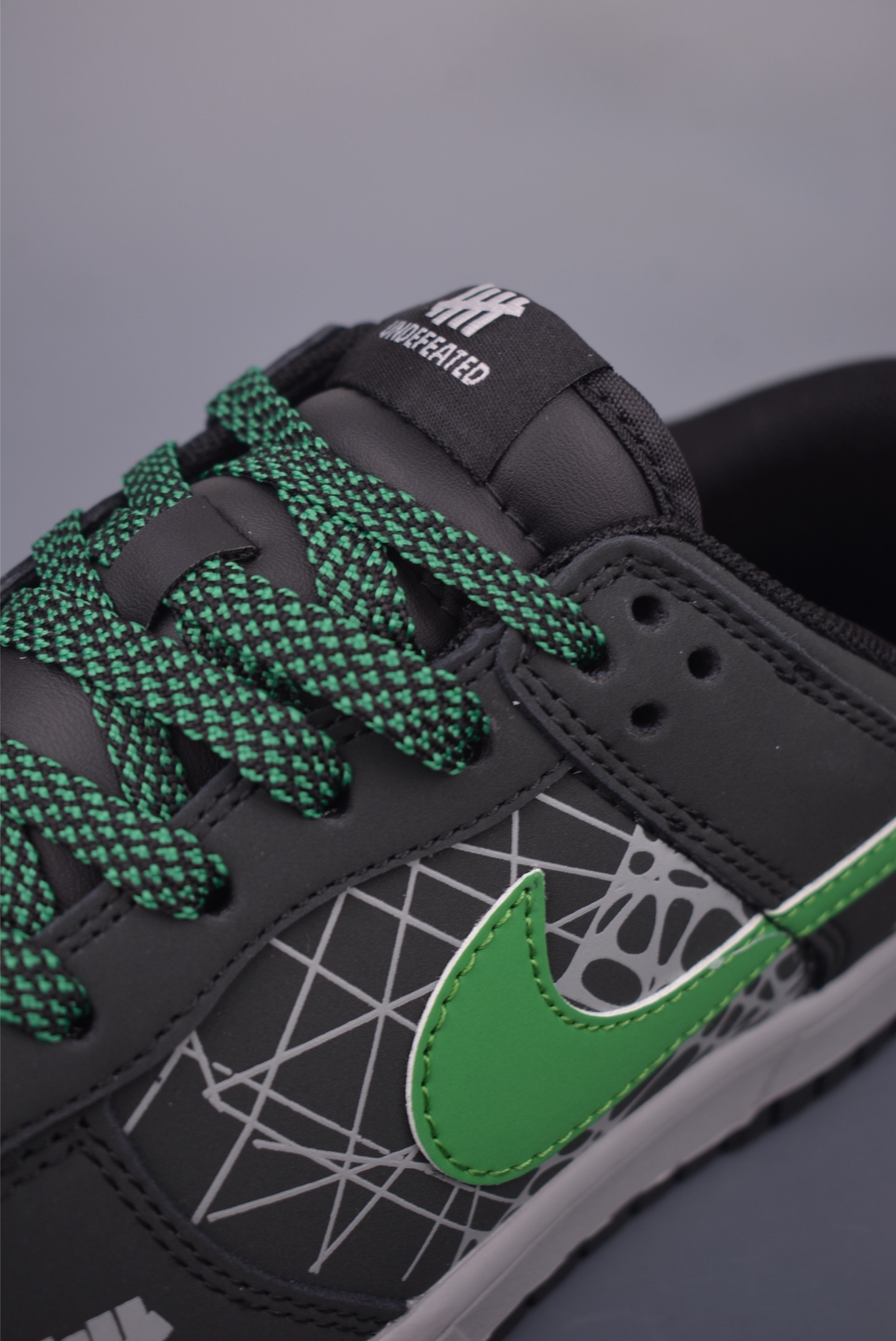 UN x Nike SB Dunk Low 
