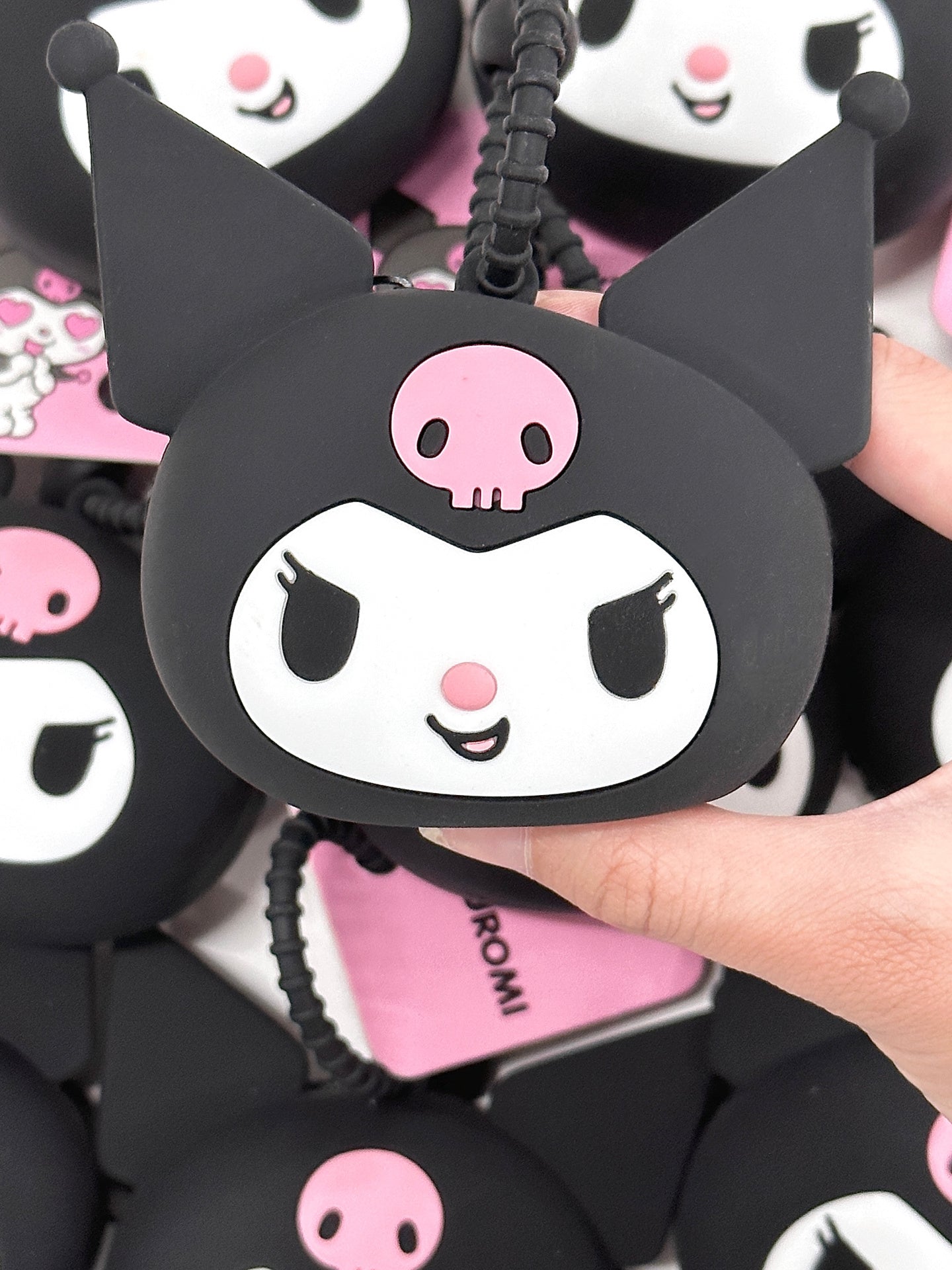 Sanrio Silicone Headphone Organizer-Data Cable Storage Case-Mini Key Box-Portable Wired Headphone Organizer
