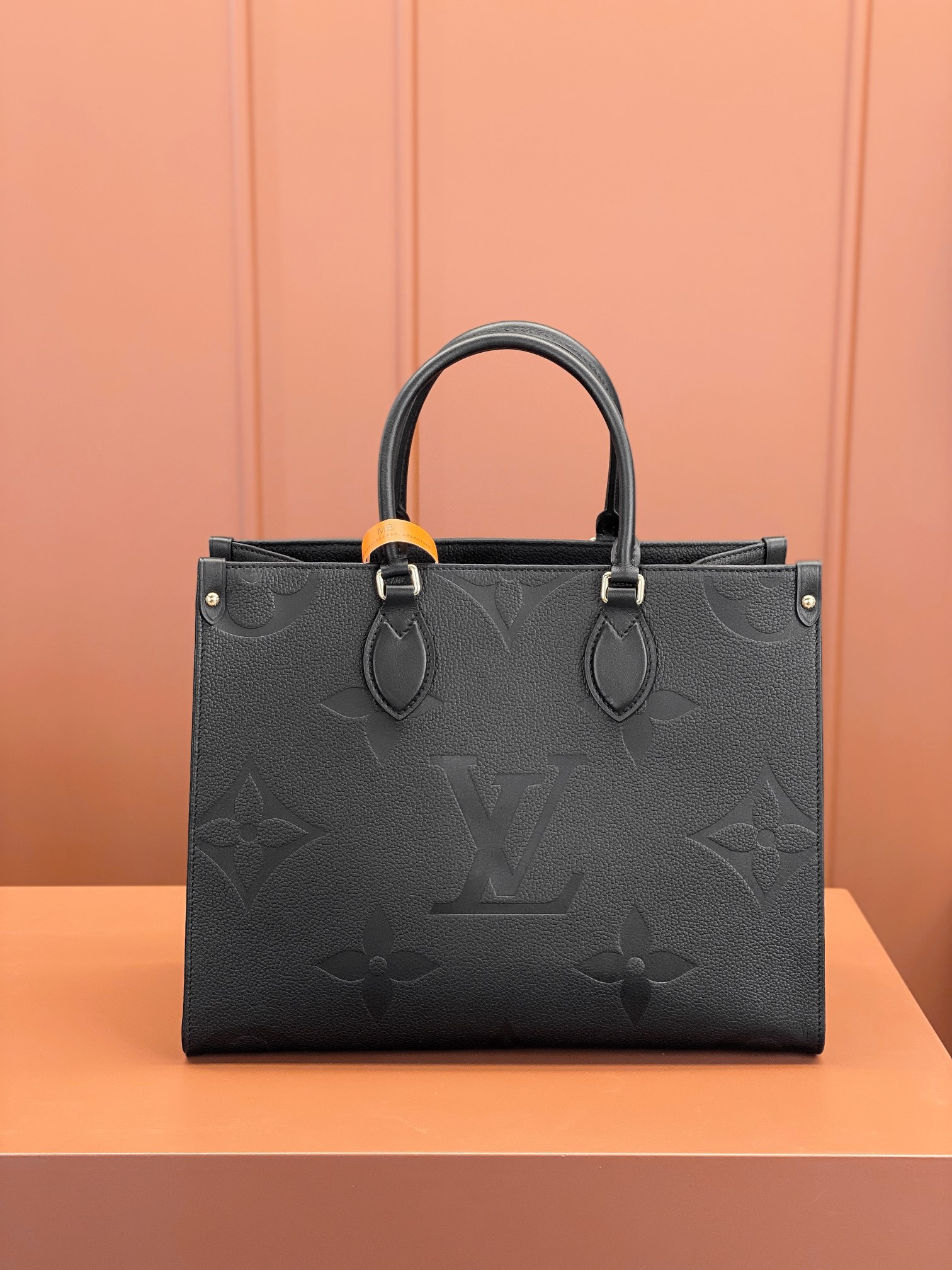 Louis Vuitton ONTHEGO Medium Handbag M45595