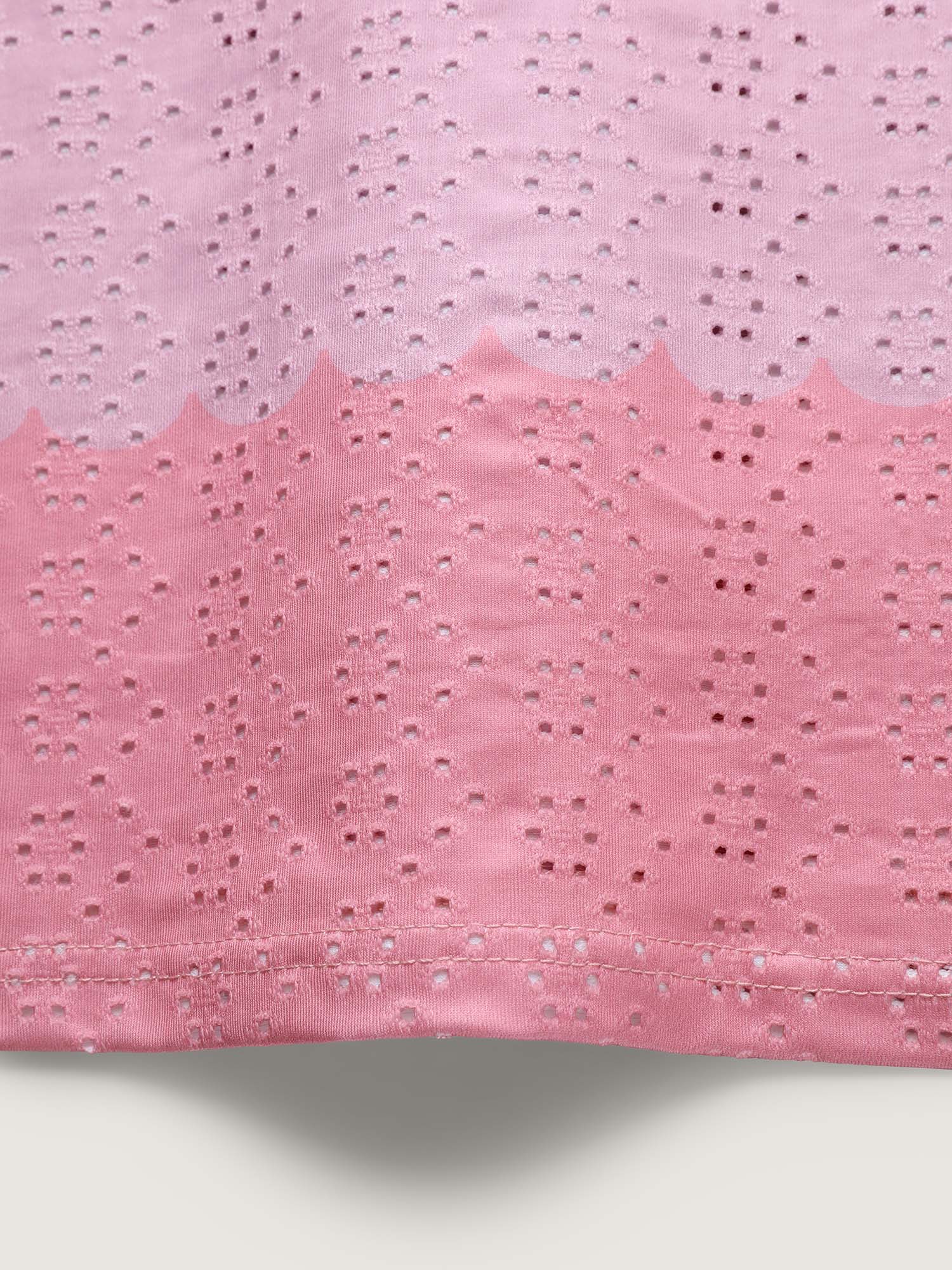 Eyelet Trim Color Block Stretchy T-Shirt