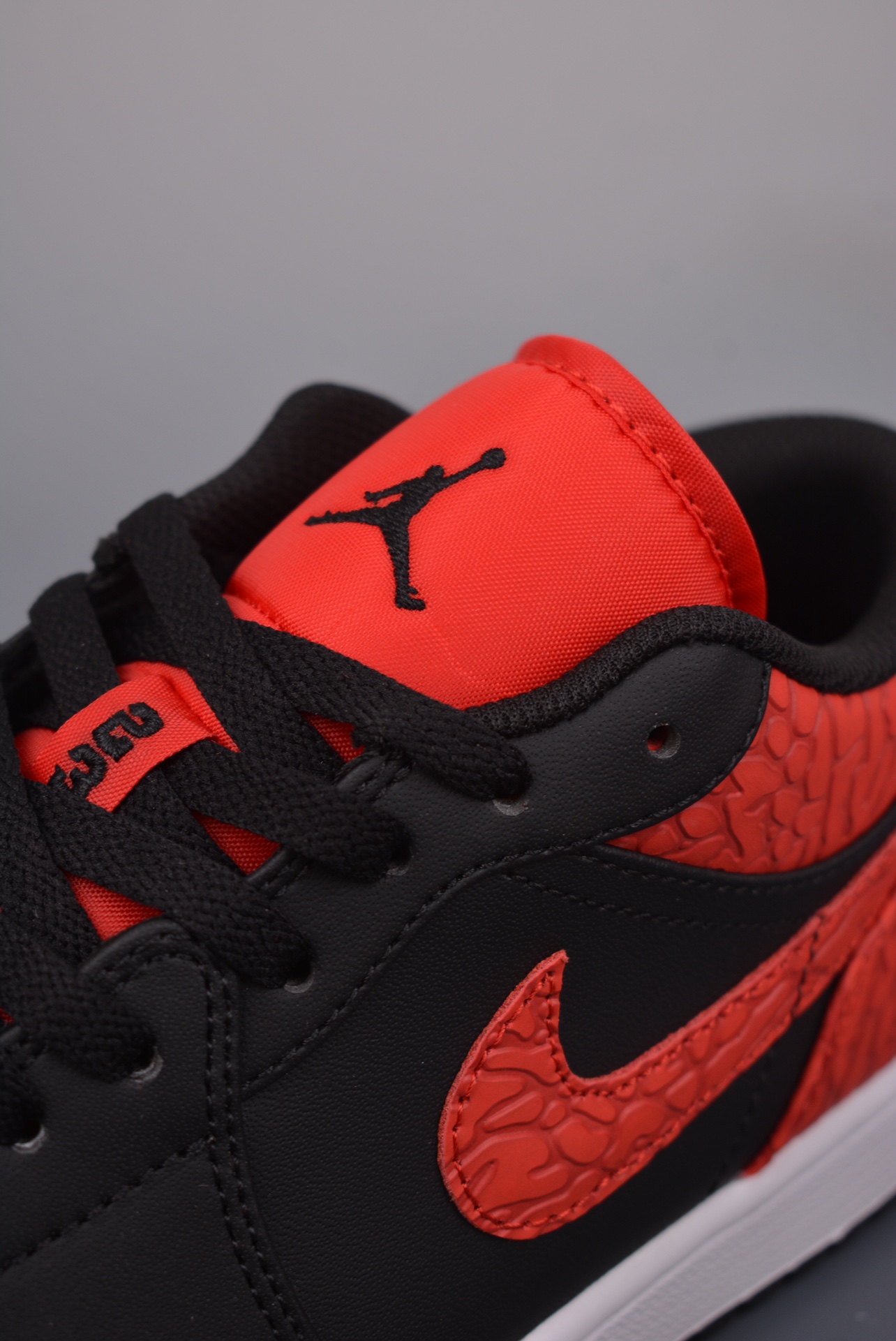 Air Jordan 1 Low Black and Red Cracked 553558-013
