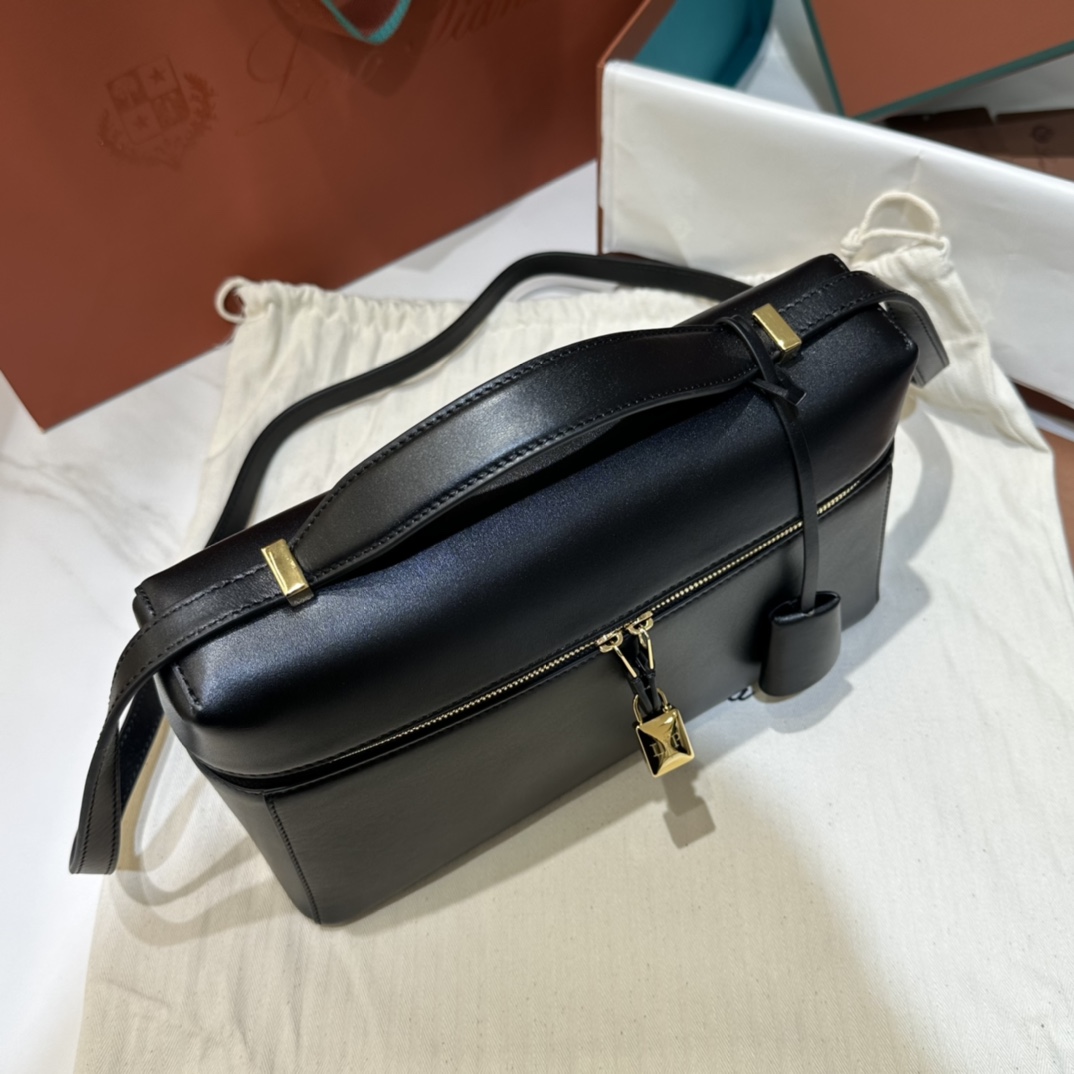 Loro Piana Extra L27 bag