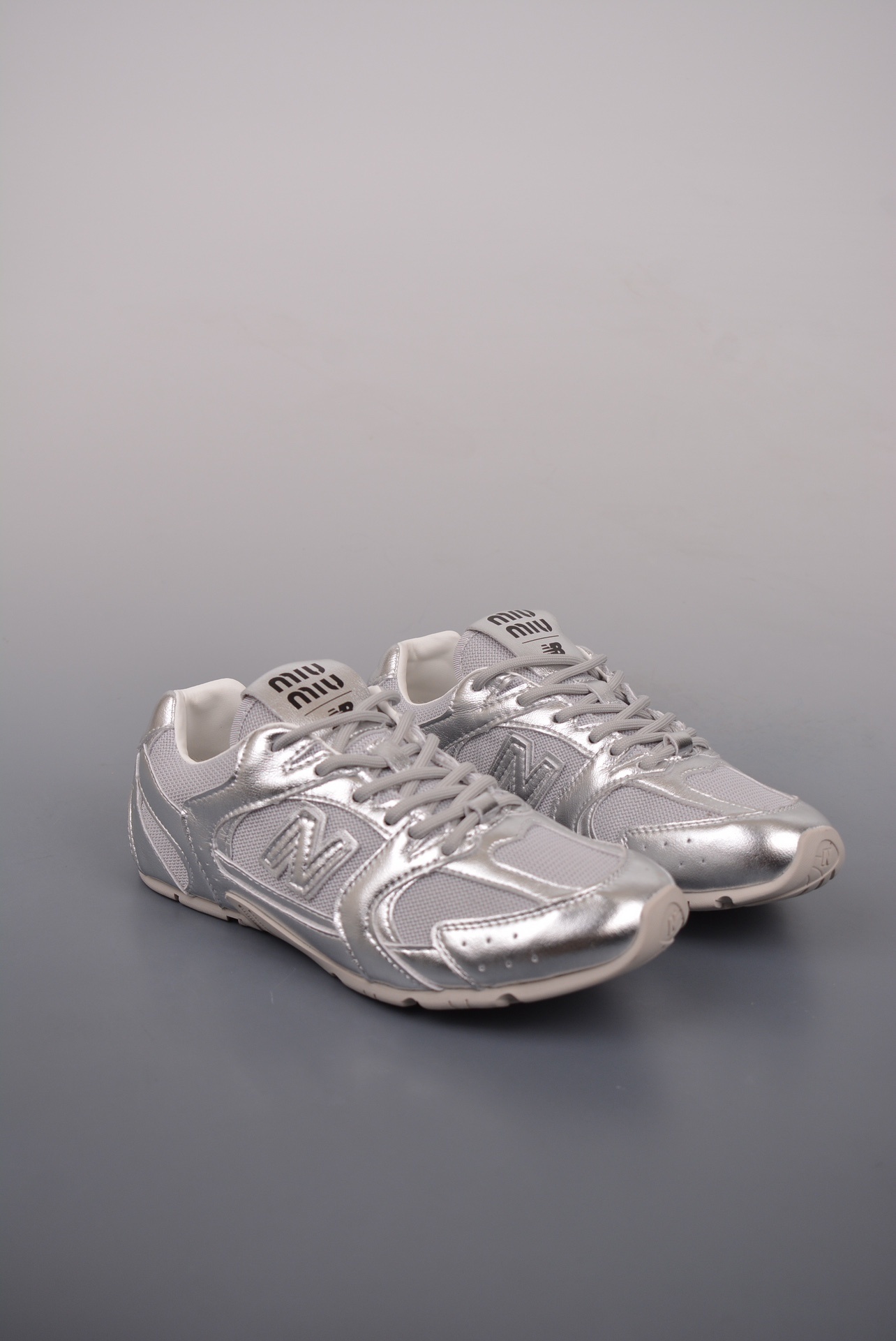 Miu Miu x New Balance 530 SL 