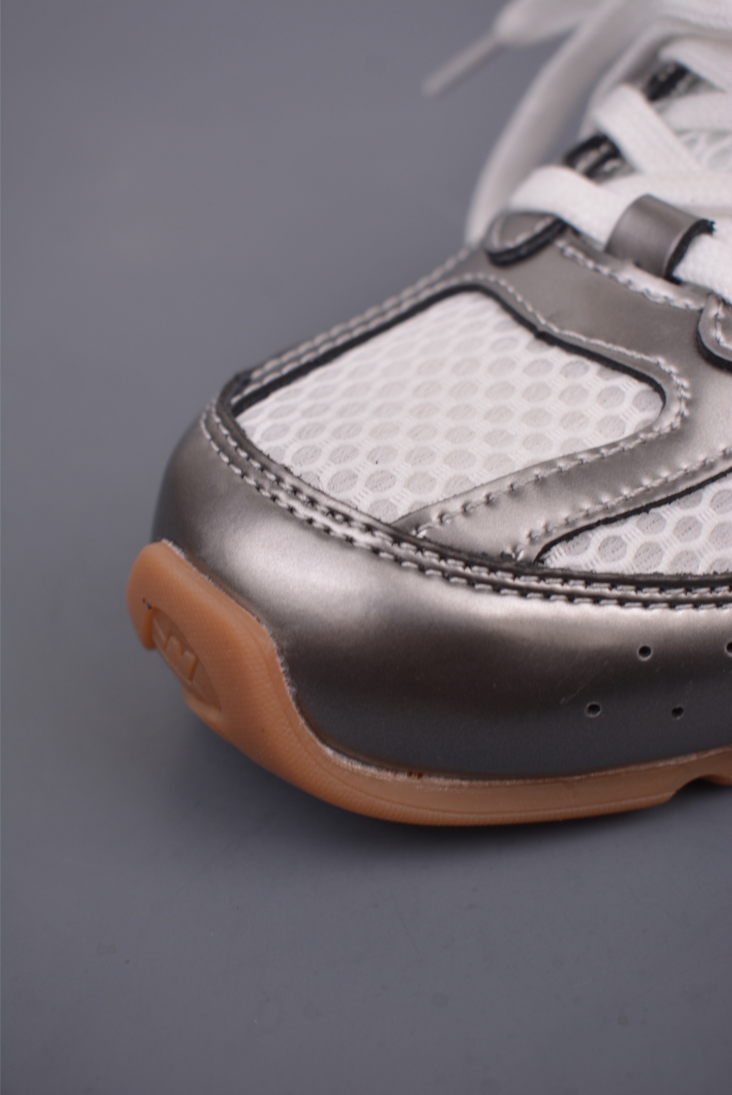 Miu Miu x New Balance 530 SL Leather Sneakers Metallic Silver 5E165E_3L90_F0118_F_BD05