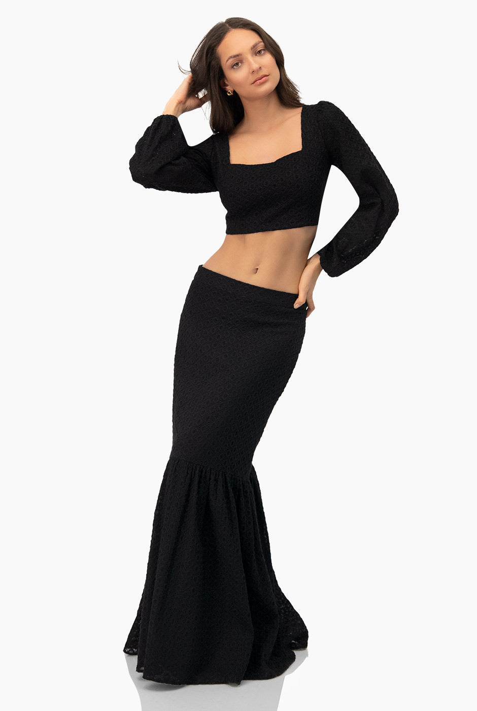 Blusa corta con escote cuadrado