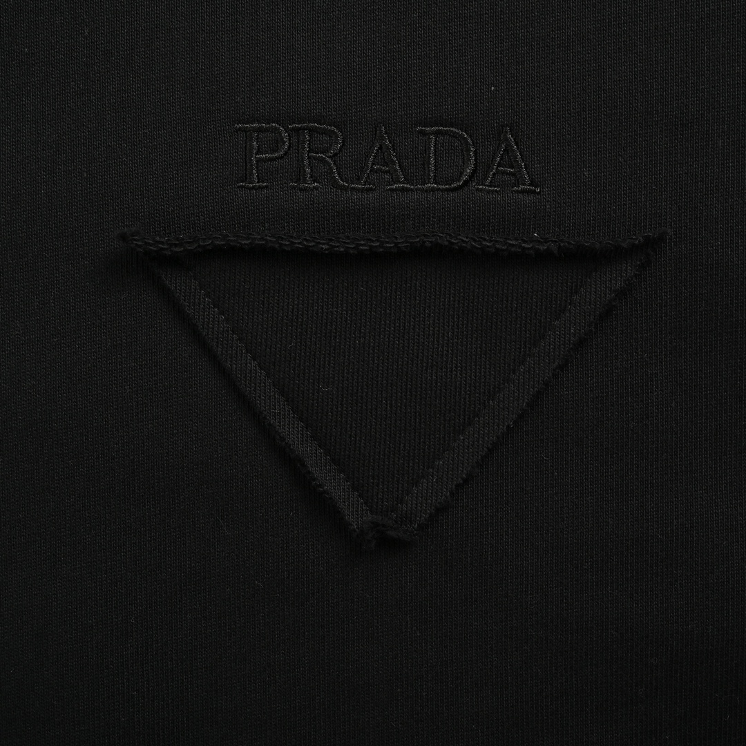 Prada 24Fw crew neck sweatshirt with small letter triangle logo on chest