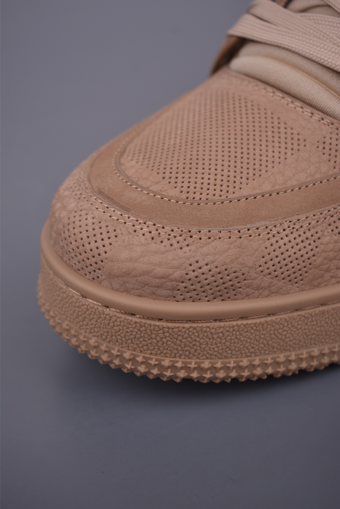 Louis Vuitton Trainer Sneaker Low 