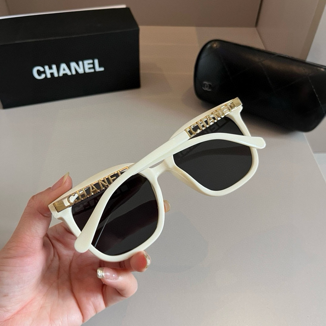 Chanel round frame sunglasses