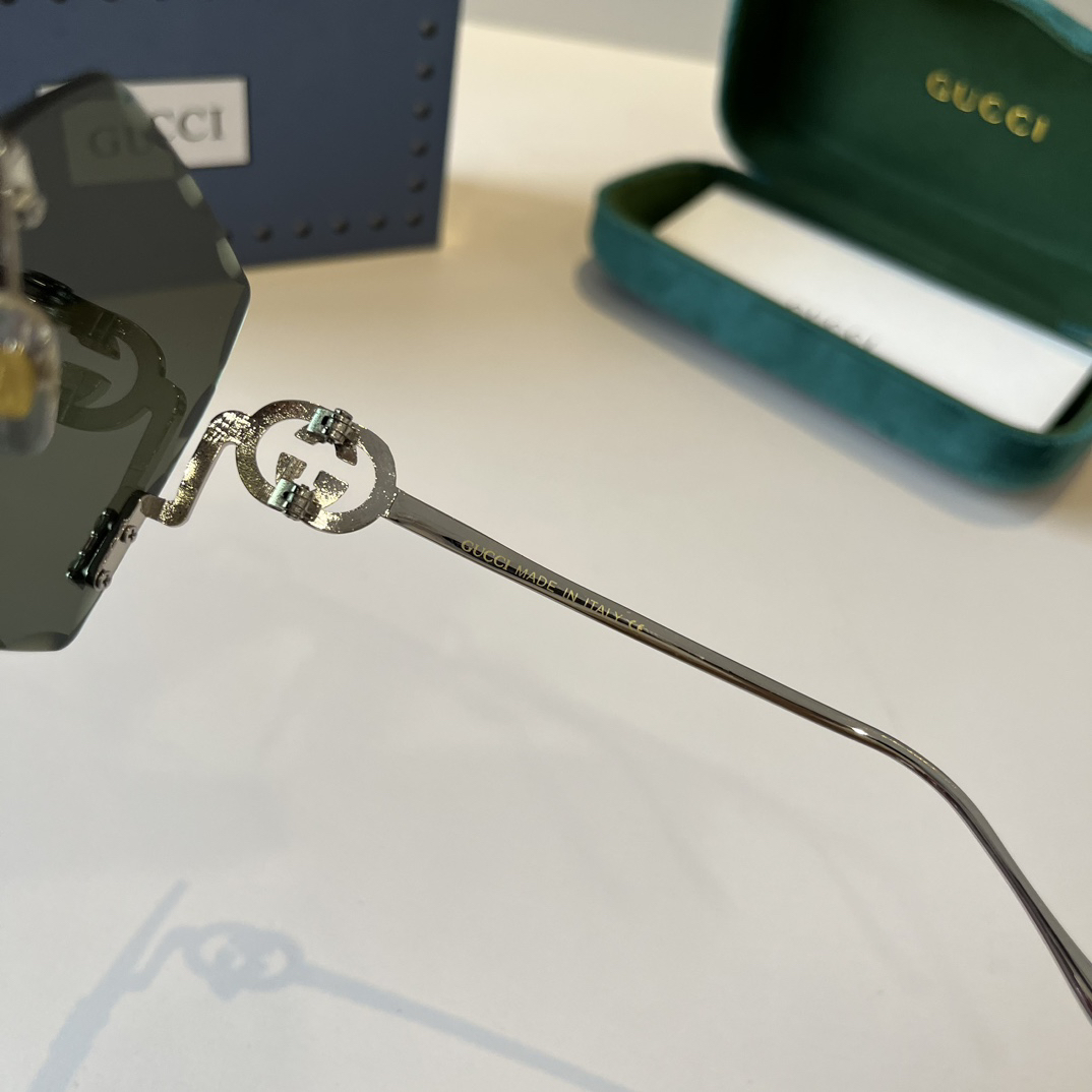 Gucci Square Frame Sunglasses
