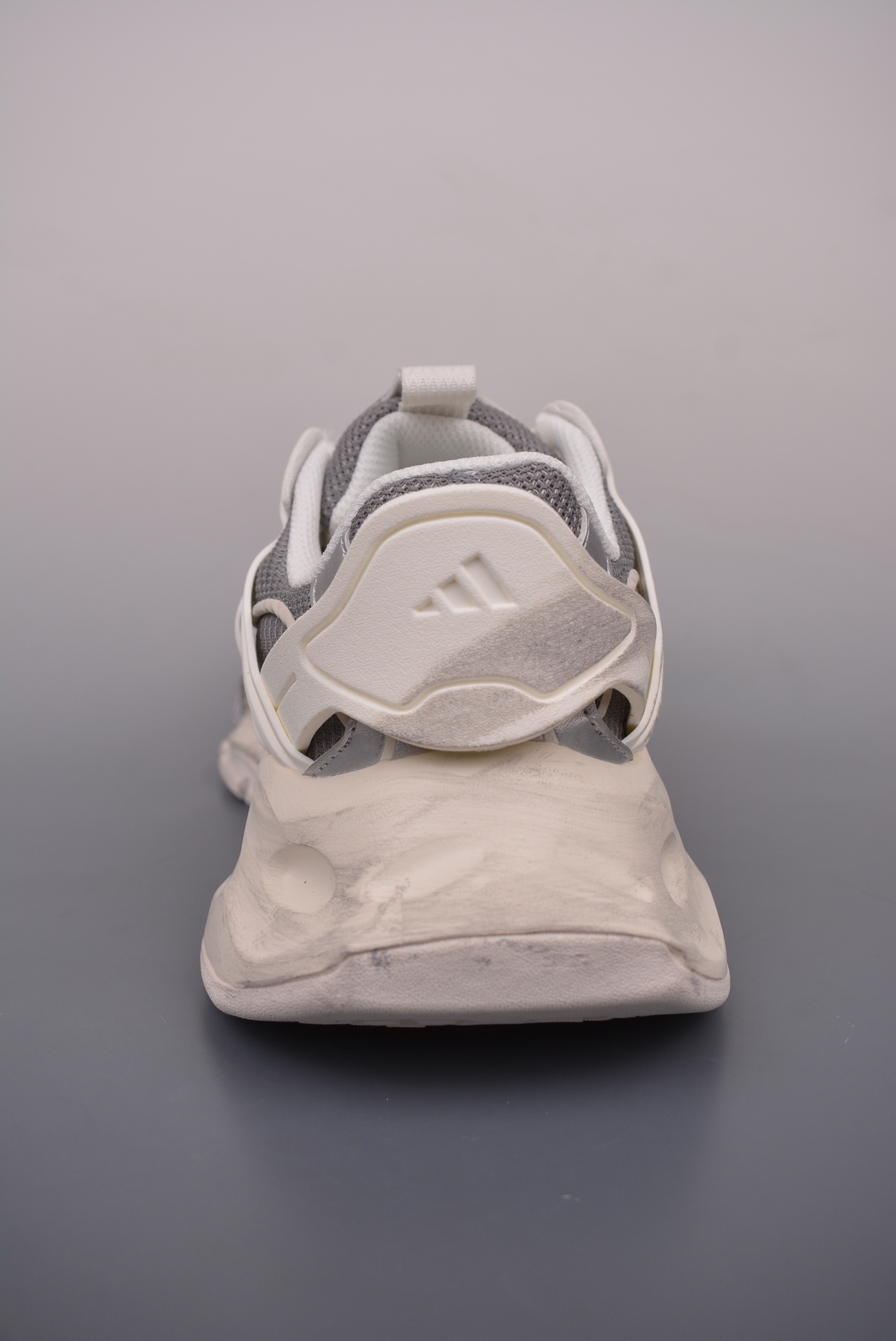 Adidas XLG Runner Deluxe White and Gray Old Version JS1588