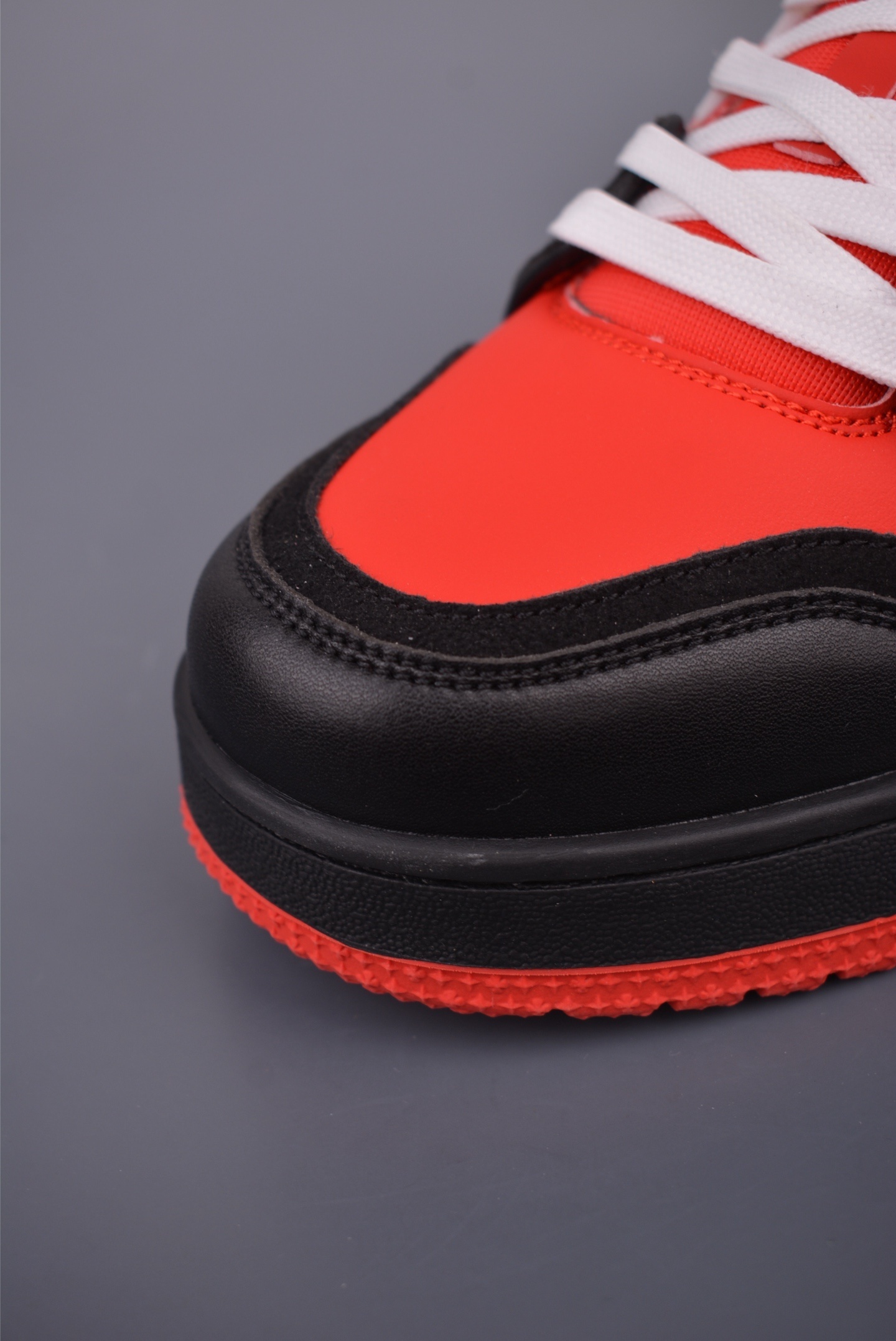 Louis Vuitton Trainer Sneaker Low 