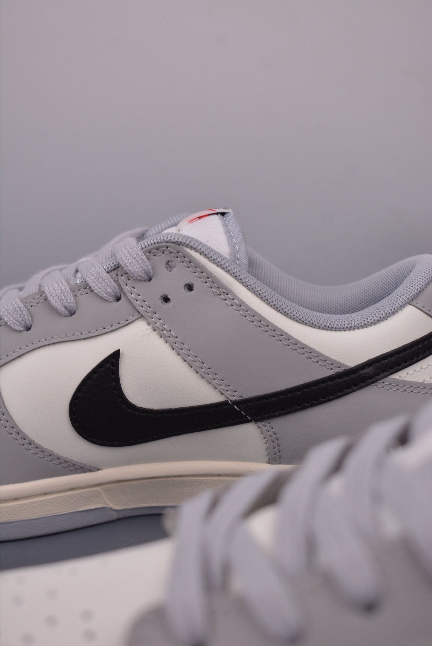 Nike Dunk Low ”Smoke Grey“ IB3079-101