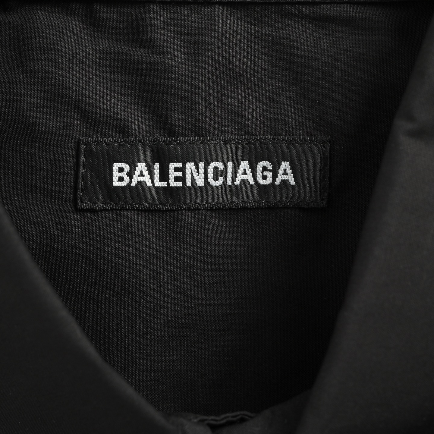 Balenciaga 25ss short-sleeved shirt with red tape on the back
