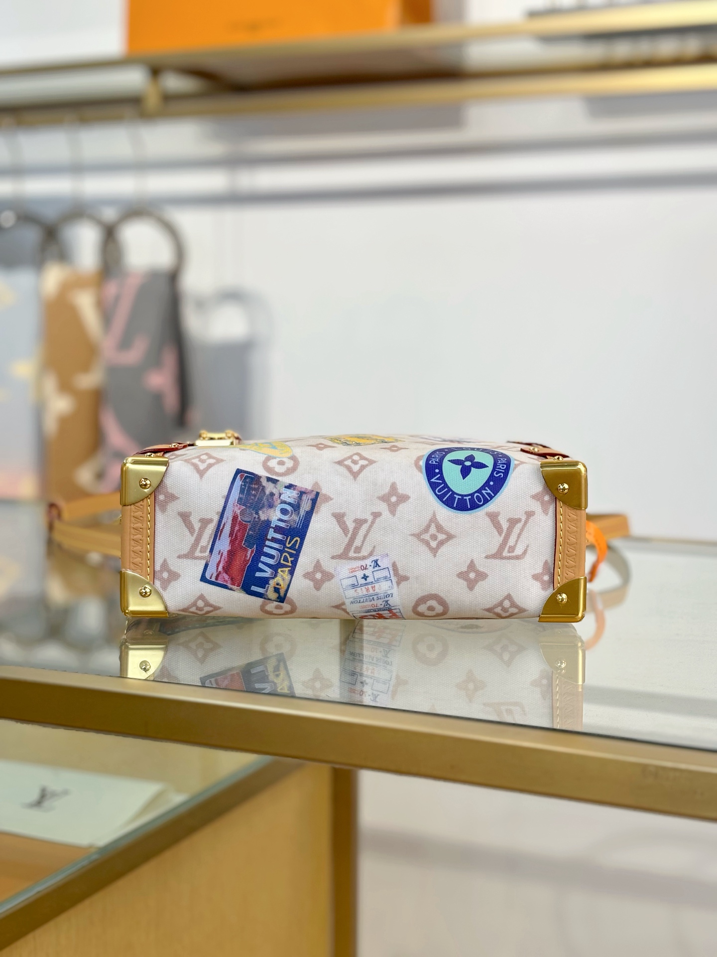 Louis Vuitton SIDE TRUNK Medium Handbag M14606
